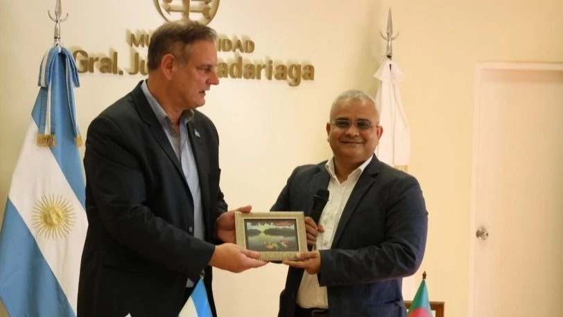 ACUERDO ENTRE BANGLADESH Y MADARIAGA PARA CREAR UN POLO TEXTIL