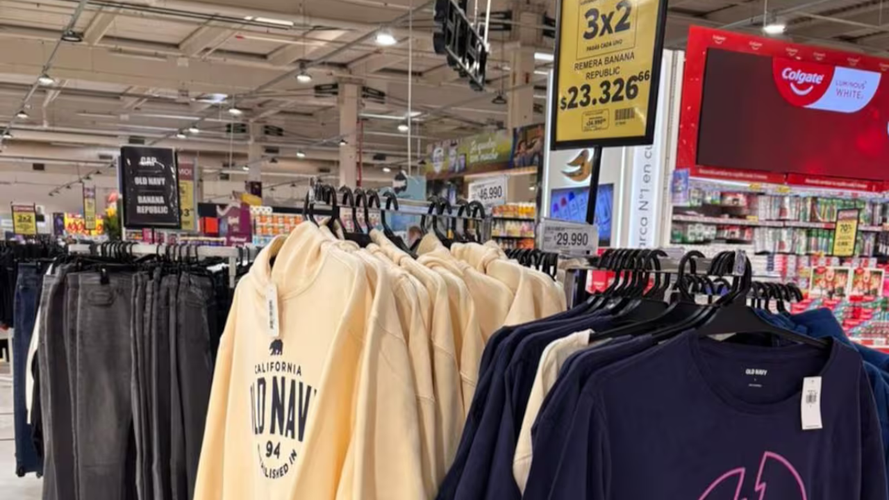 CARREFOUR VENDERA MODA INTERNACIONAL DE GAP OLD NAVY Y BANANA REPUBLIC