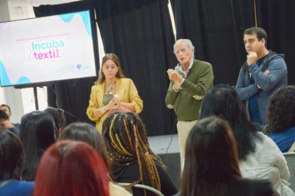 EL PARTIDO DE LA COSTA LANZA EL PROGRAMA INCUBA TEXTIL PARA PROMOVER LA PRODUCCION TEXTIL LOCAL