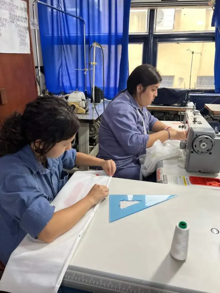 LA ESCUELA EPET N2 DE POSADAS MISIONES ADQUIERE NUEVA TECNOLOGIA TEXTIL