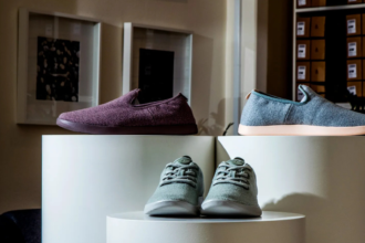 LA MARCA DE CALZADO ALLBIRDS ES VENDIDA PARA INVERTIR EN INTELIGENCIA ARTIFICIAL