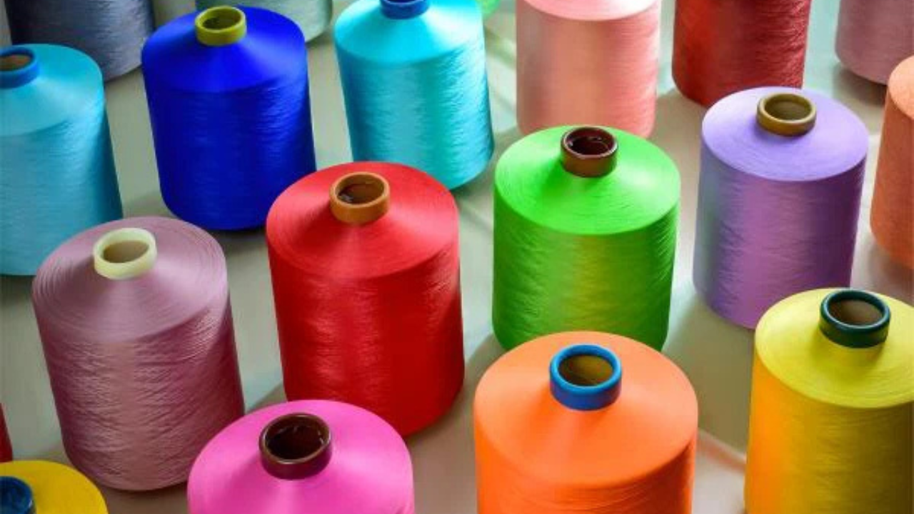 LA UNION EUROPEA LIMITA EL USO DE POLIESTER Y QUIMICOS TEXTIL PARA PROMOVER LA ECONOMIA CIRCULAR