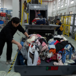 MAQUINA CON INTELIGENCIA ARTIFICIAL PARA CLASIFICAR ROPA DE RECICLAJE