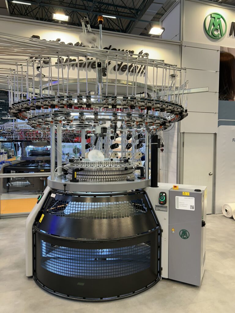 MAQUINA TEXTIL CIRCULAR MAYER & CIE