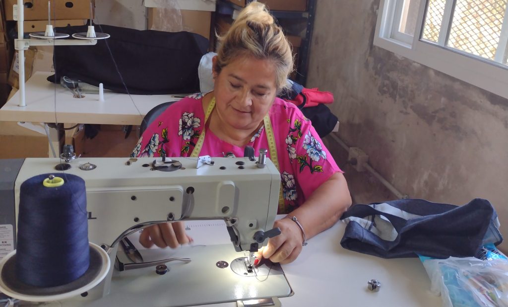 THE DENIM BAG ARTICULA LA ECONOMIA CIRCULAR CON LA INCLUSION LABORAL