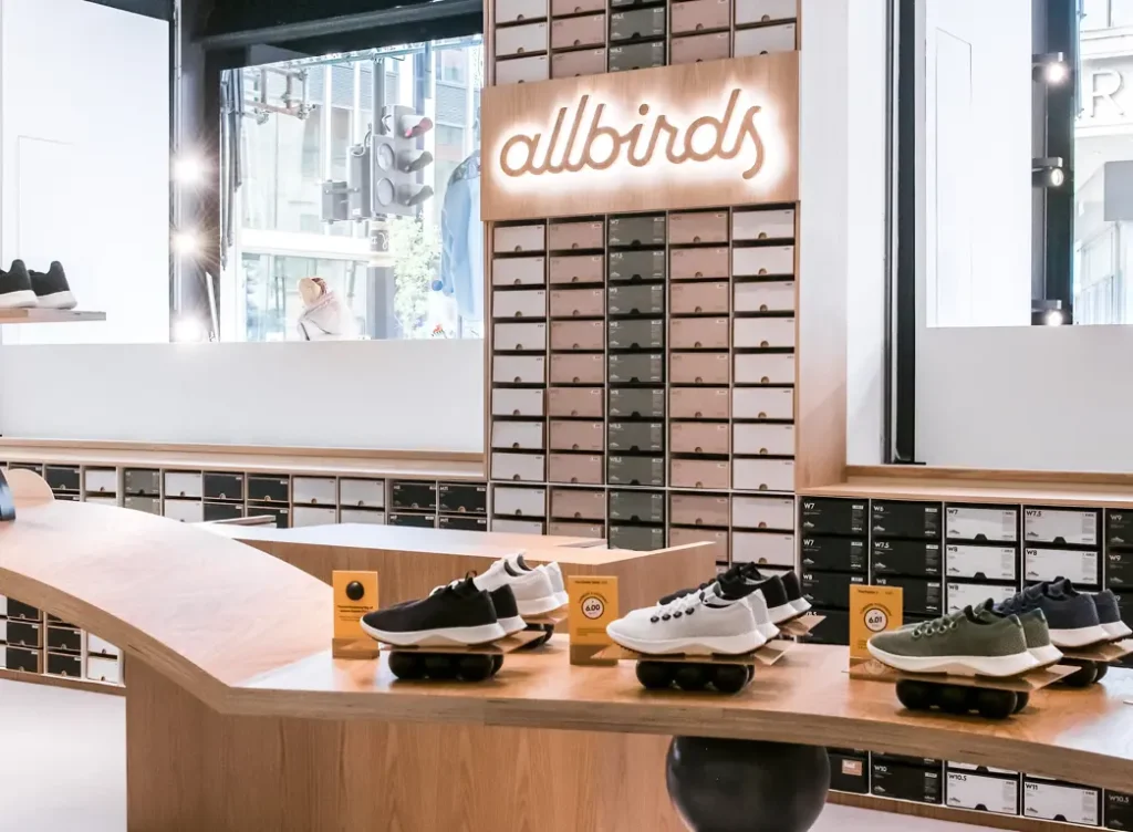 VENDEN LA MARCA DE CALZADO ALLBIRDS PARA INVERTIR EN INTELIGENCIA ARTIFICIAL