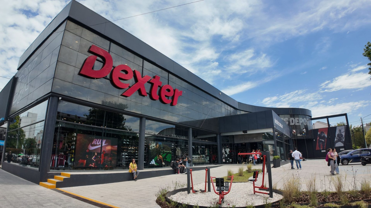 DEXTER DEJA DE FABRICAR CALZADO DEPORTIVO EN ARGENTINA Y OPTA POR IMPORTAR