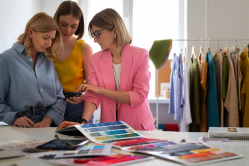 BUSQUEDA LABORAL EMPLEO TRABAJO EN MAR DEL PLATA DISEÑADORA Y ASISTENTE DE PRODUCCION TEXTIL INDUMENTARIA