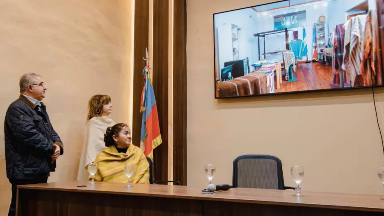 RUTA DEL TELAR PLATAFORMA DIGITAL PARA PROMOVER ARTESANIA TEXTIL DE CATAMARCA