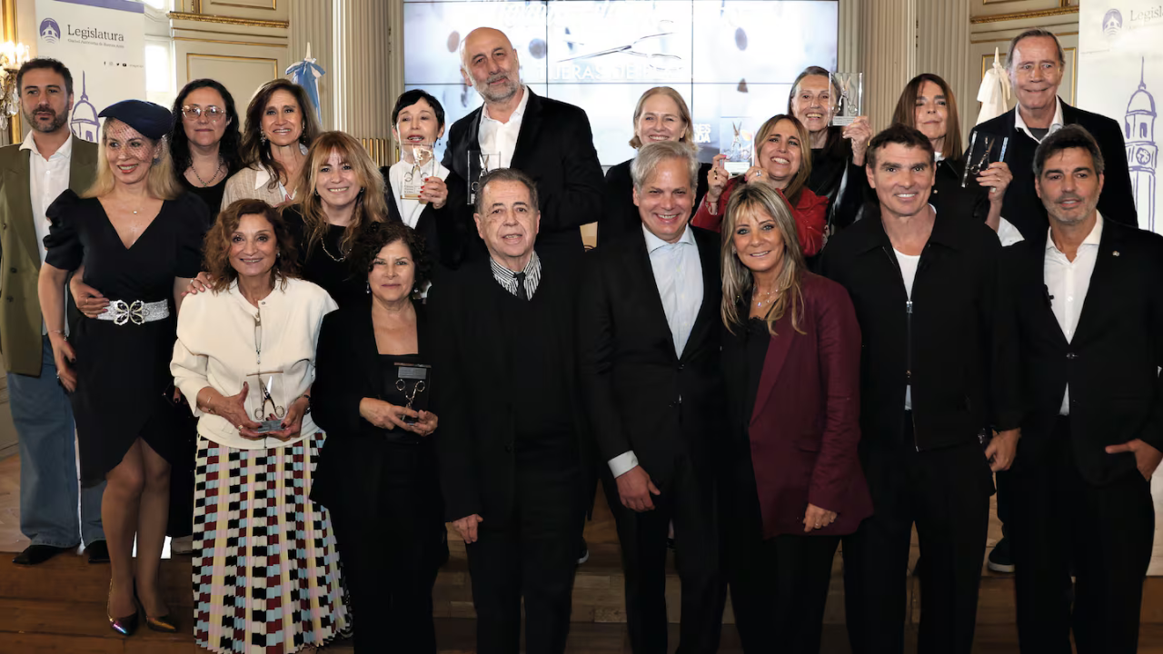 Diseñadores, periodistas y empresarios recibieron las Tijeras de Plata 2026