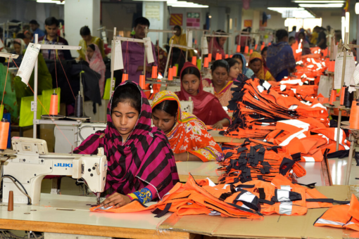 El conflicto en Oriente Medio aumenta los costos de producciรณn de la industria textil