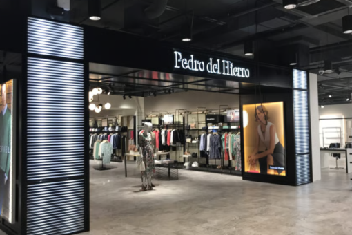 La marca Pedro del Hierro amplía su colaboración con PYRATEX y lleva la innovación textil a la pasarela
