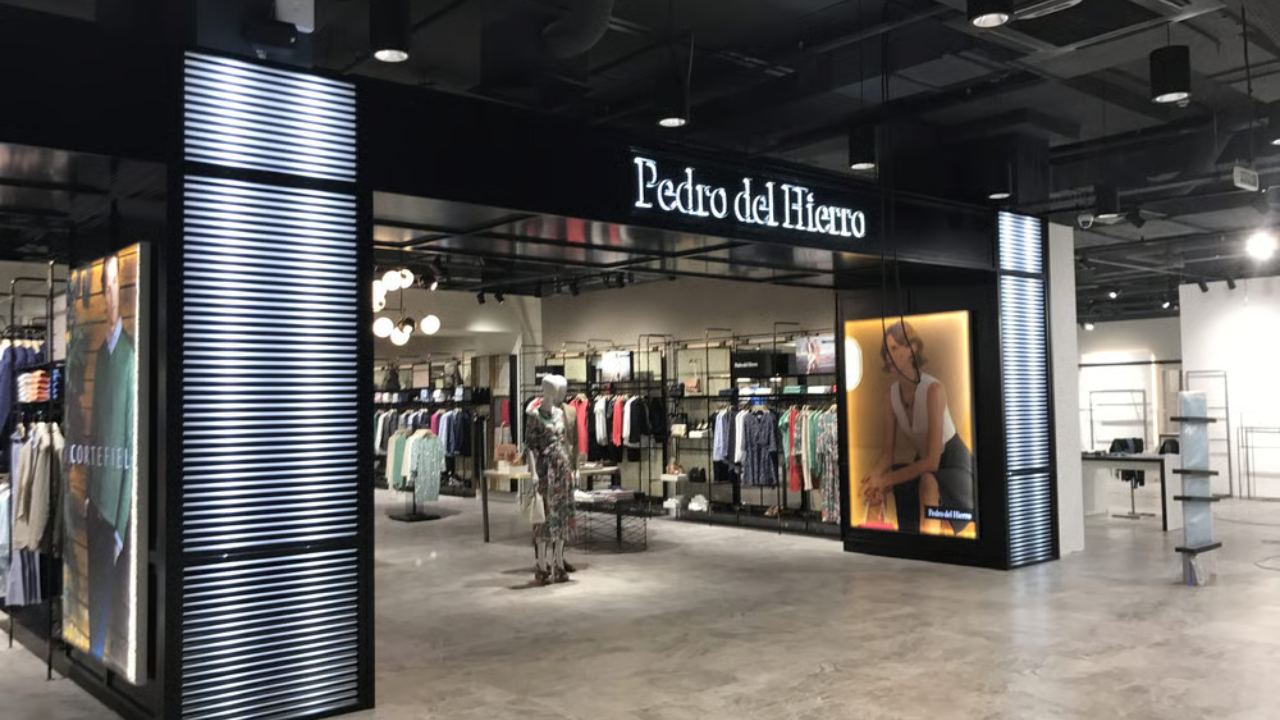La marca Pedro del Hierro amplía su colaboración con PYRATEX y lleva la innovación textil a la pasarela