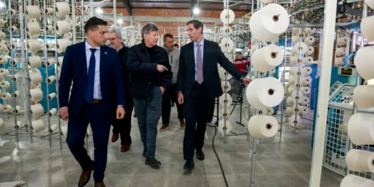 Paraguay impulsa su industria textil con mรกs tecnologรญa, producciรณn y exportaciones