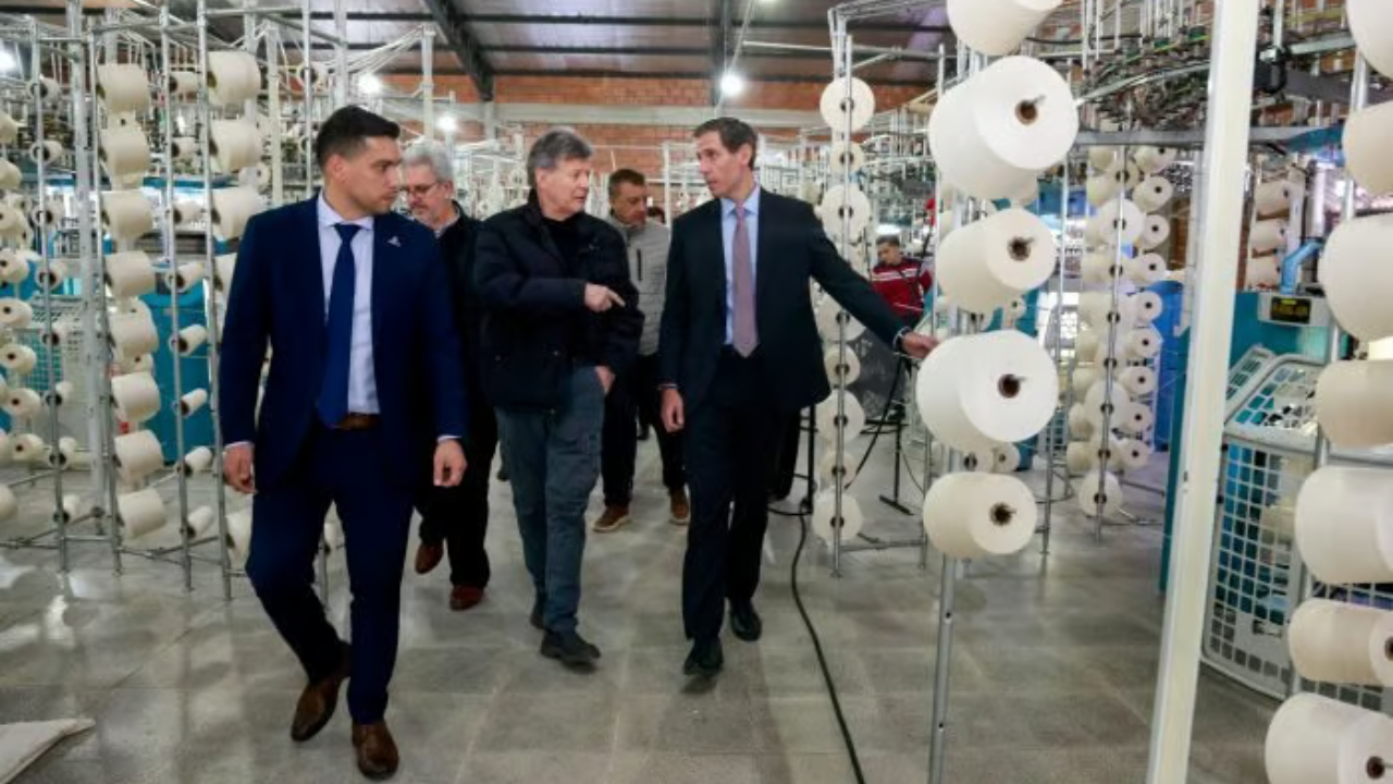 Paraguay impulsa su industria textil con más tecnología, producción y exportaciones
