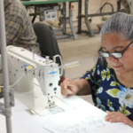 Día Mundial de la Costurera cómo evolucionó el oficio que sigue siendo clave para la industria